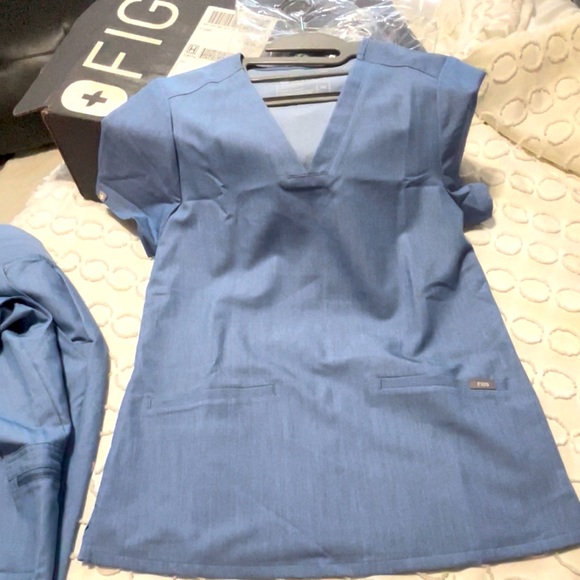 Figs heather indigo Casma tops - Picture 3 of 9